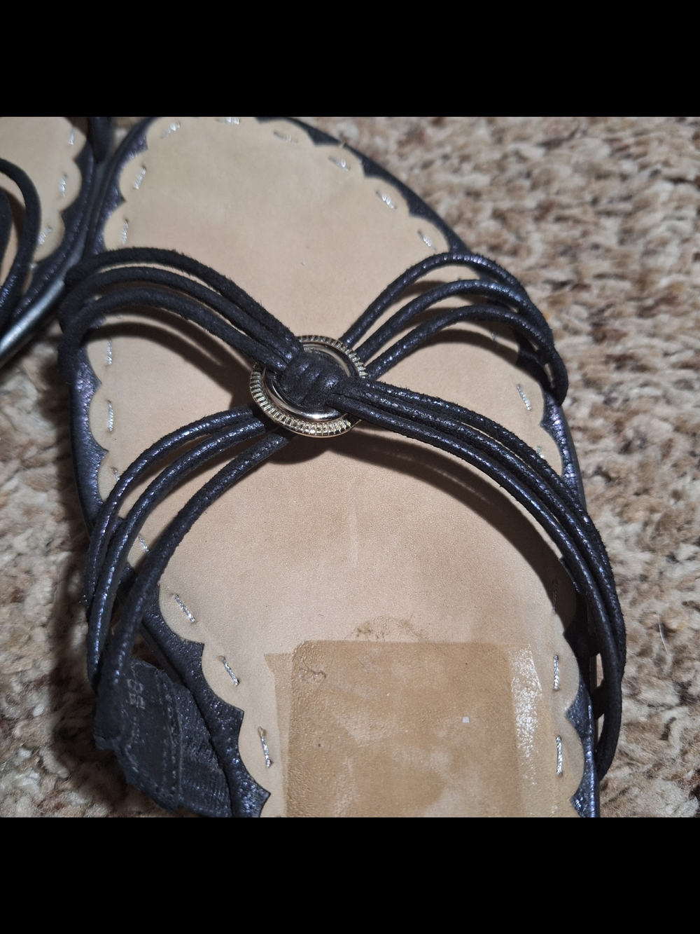 Cole Haan Nike Air Strappy Scalloped Slide Sandals Size 8.5 Black Metallic - Picture 4 of 8